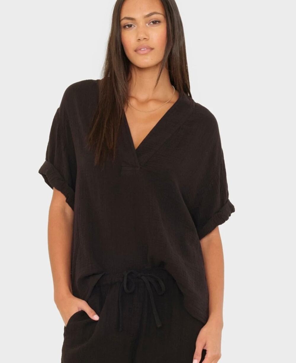 XIRENA Avery V Neck Gauze Cotton Top Black Relax Women's L